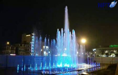 Đài phun nước cạn tại Quảng trường 3-2 trung tâm thành phố Bắc Giang