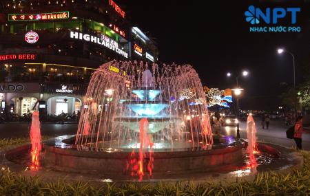 <span>Đài phun nước tại </span>quảng trường Đông Kinh Nghĩa Thục - Hoàn Kiếm - Hà Nội