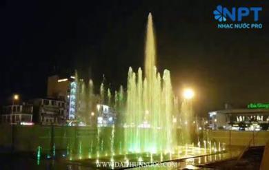 Đài phun nuớc cạn tại Quảng trường 3-2 trung tâm thành phố Bắc Giang