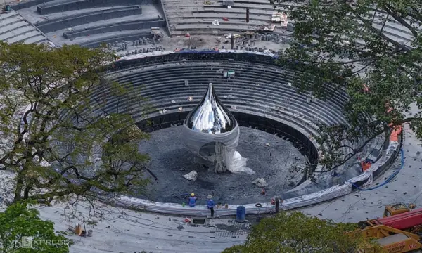 Báo VnExpress nói gì về nhạc nước đài tưởng niệm Covid-19 do NPT Nhạc Nước Pro thi công?