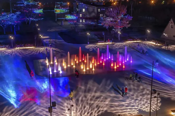 Công nghệ cảm biến bước chân (Interactive Step): Bí mật đằng sau các quảng trường nhạc nước tương tác