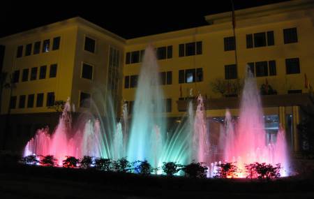 Đài phun nước tại UBND TP Ninh Bình