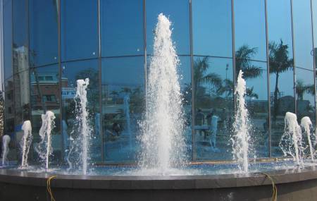 Đài phun nước nghệ thuật tại Khách Sạn Palace  -Bãi Cháy -Hạ Long