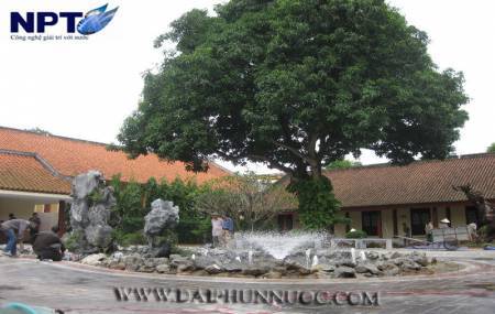 Đài phun nước tiểu cảnh tại Bộ Tư Lệnh Lăng