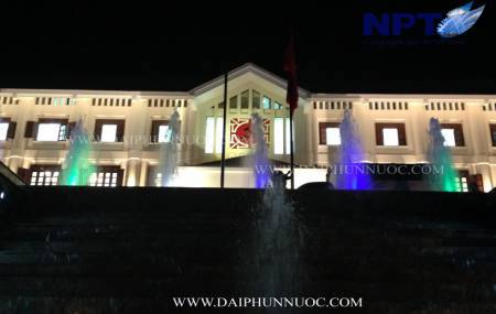 Đài phun nước tại UBND thành phố Hòa Bình - tỉnh Hòa Bình