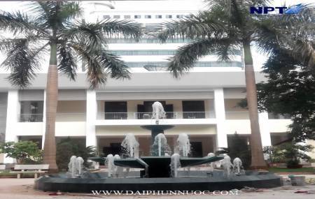 Đài phun nước tại Học Viện Hành Chính Quốc Gia
