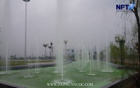 Đài phun nước tại Quảng trường Hòa Bình - TP. Hòa Bình