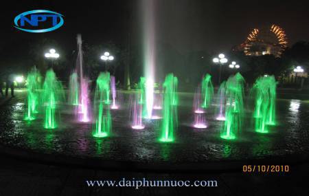 Công trình đài phun nước tại Hồ sen hồ Tây