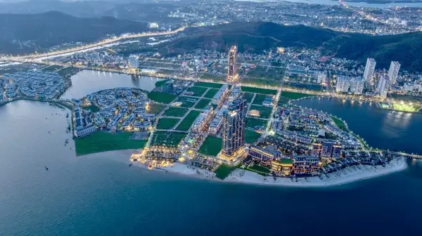 Ăn gì gần khu đô thị Halong Marina trước giờ xem nhạc nước?