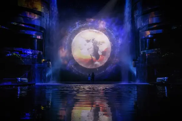 Màn nước trình chiếu là gì? Ứng dụng trong show nhạc nước du lịch