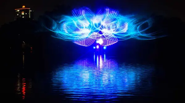 Water Laser Show là gì? Giải mã công nghệ trình diễn định hình biểu tượng kinh tế đêm