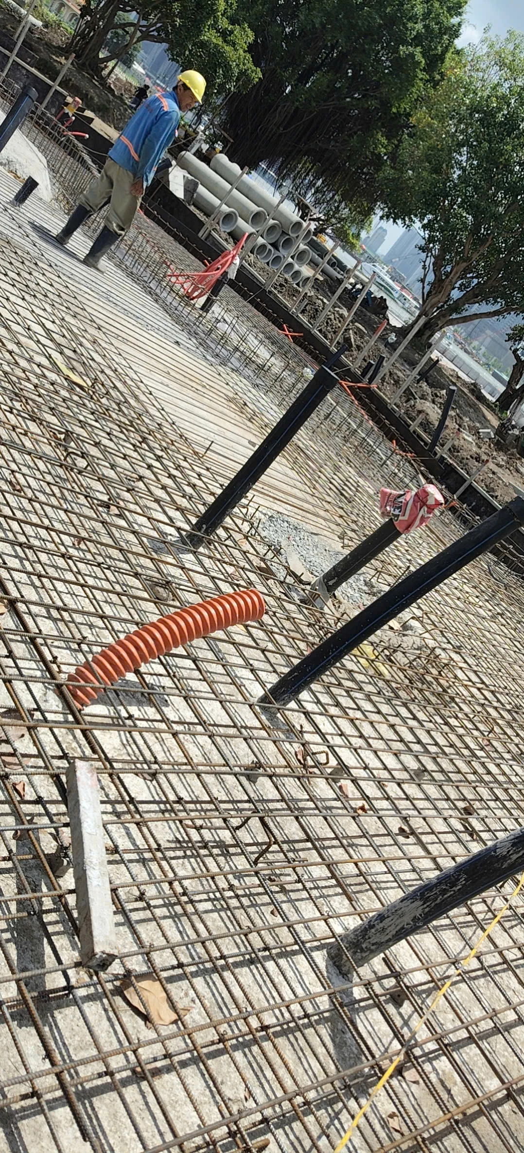 Phối hợp kết cấu chống thấm đường ống hồ cảnh quan trong quá trình NPT thi công