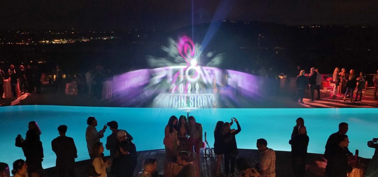 Hệ thống máy chiếu công suất lớn cho màn nước thực cảnh