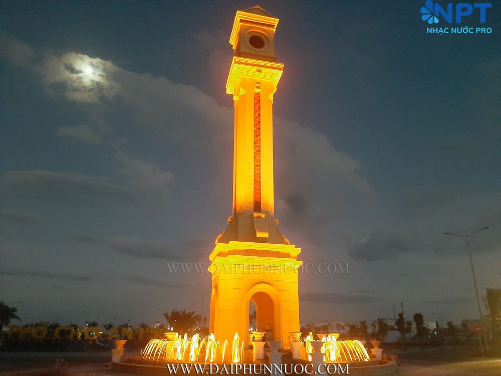 Tháp biểu tượng – phối màu vàng