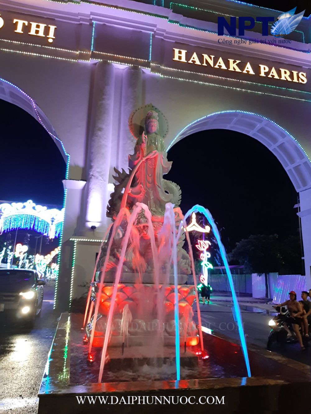 Tượng Quan Âm cưỡi ngư kết hợp tia nước vòm và LED RGB