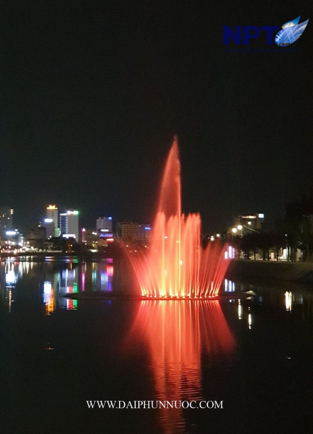 Đài phun nước phao nổi Hạ Long - sắc đỏ