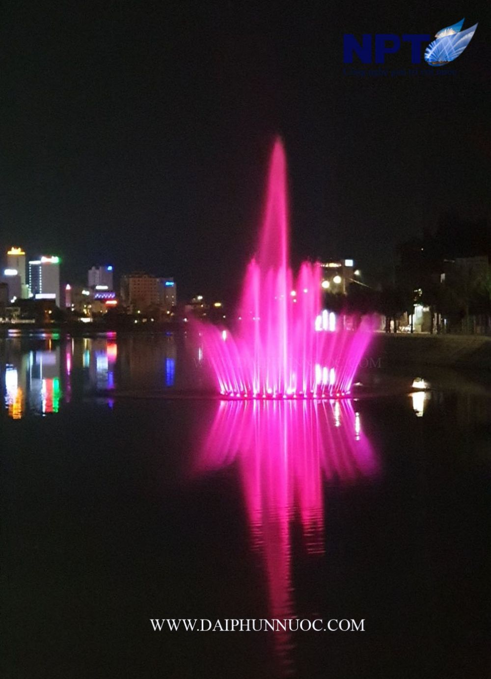 Đài phun nước phao nổi Hạ Long - sắc hồng
