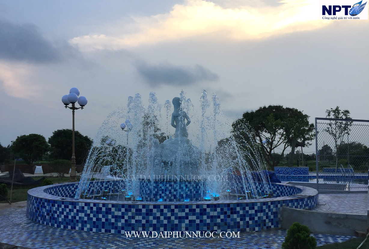 Đài phun nước gần Đền Trần - Thái Bình