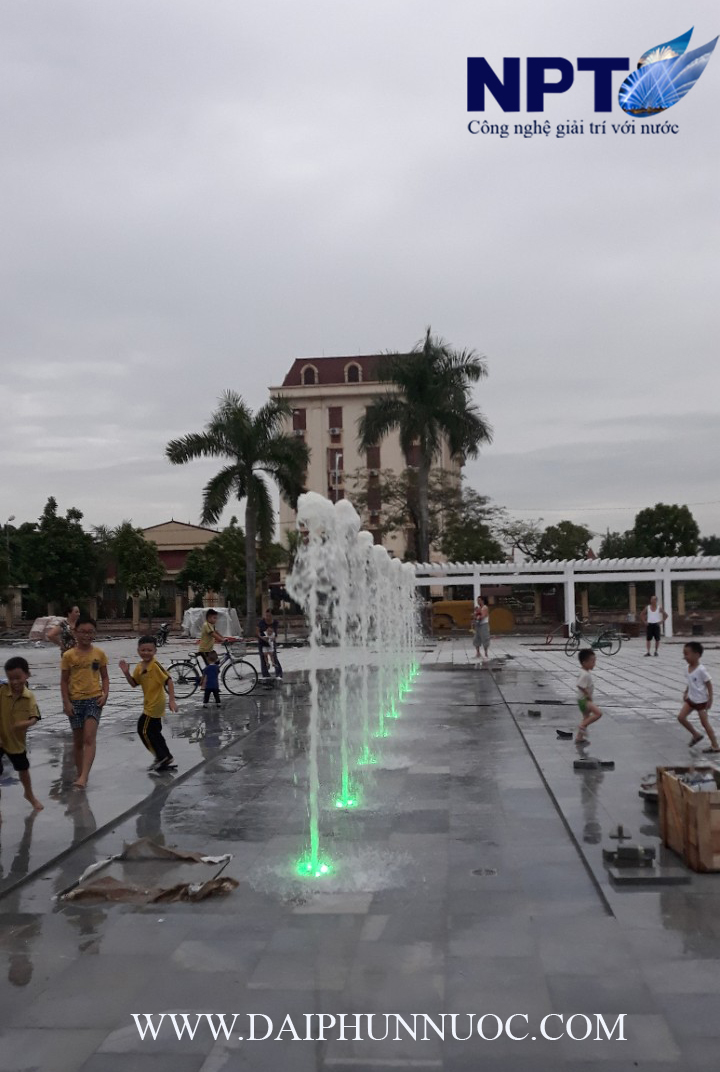 Đài phun nước Kinh Môn – ánh sáng xanh