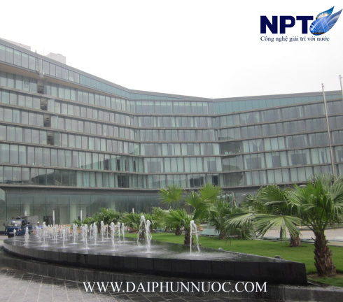 Đài phun nước JW Marriott Hà Nội góc toàn cảnh