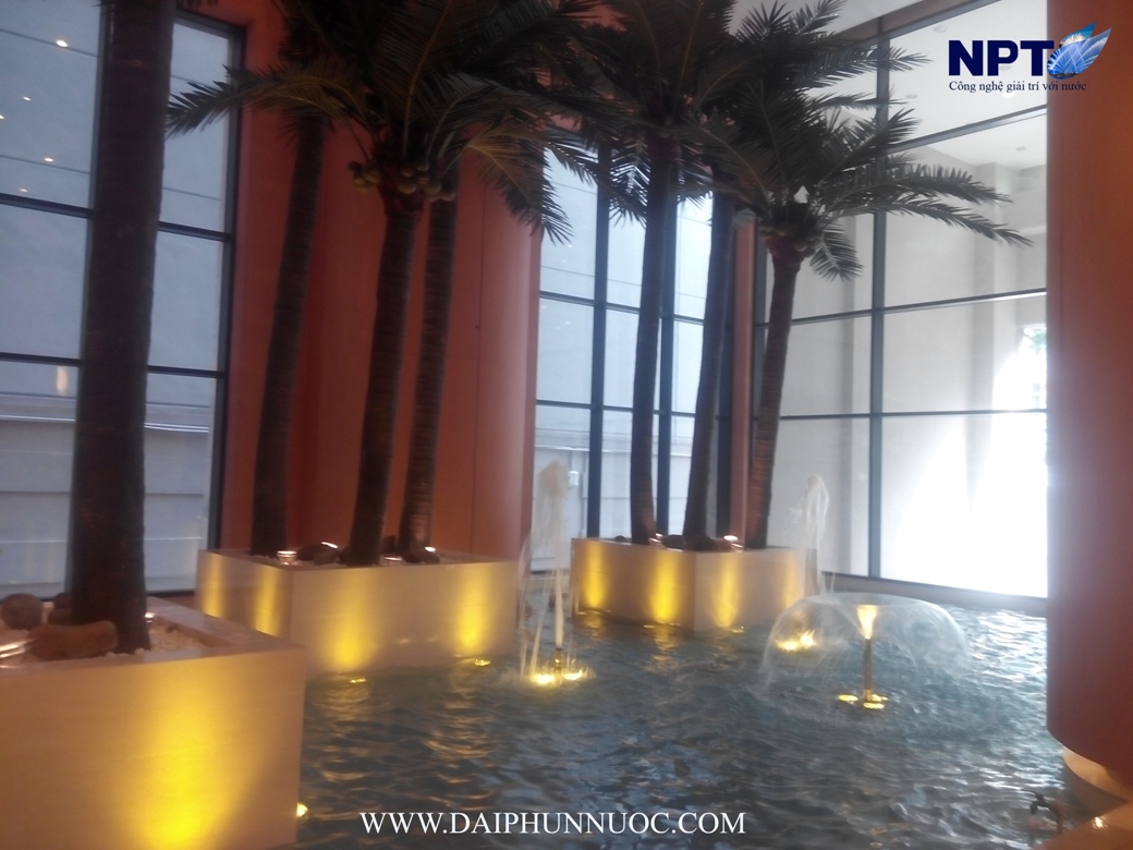 Đài phun nước tại Ngân hàng Nhà nước - chi tiết ánh sáng và vòi phun