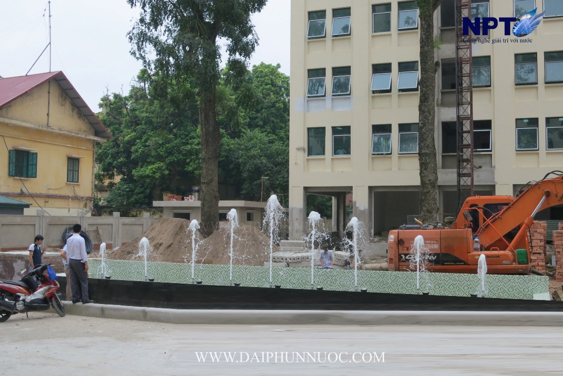 Toàn cảnh thi công đài phun tại Nguyễn Cảnh Chân Ba Đình