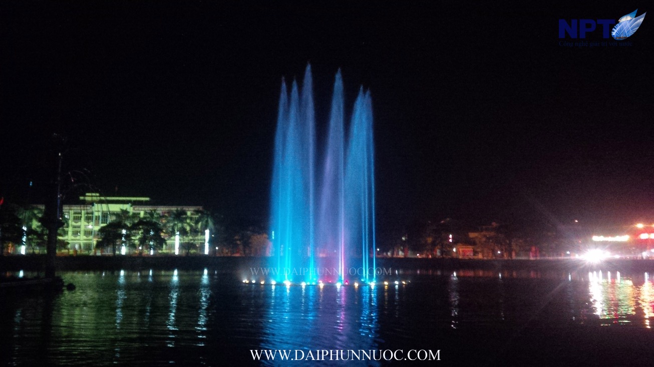 Cột phun trung tâm cao 25m tại đài phun Việt Yên