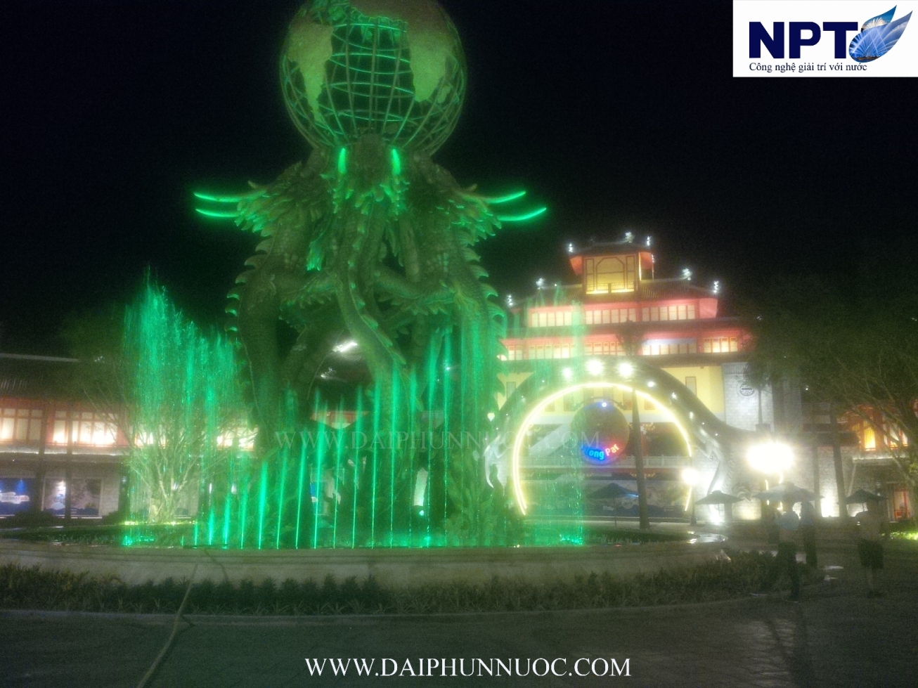 Nhạc nước trung tâm – chuyển cảnh màu