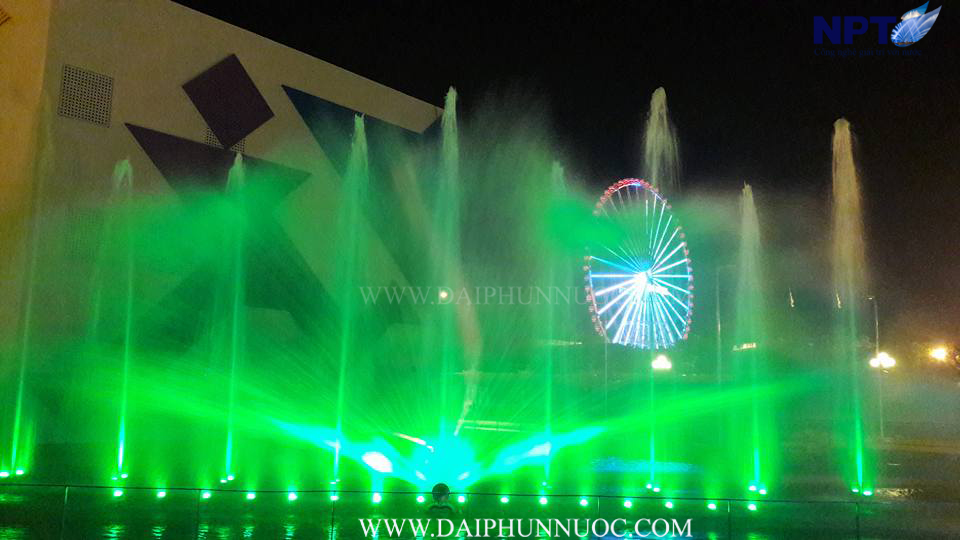Hiệu ứng đài phun nước đổi màu xanh lá, tia đứng công suất lớn tại Cung văn hóa thiếu nhi Đà Nẵng