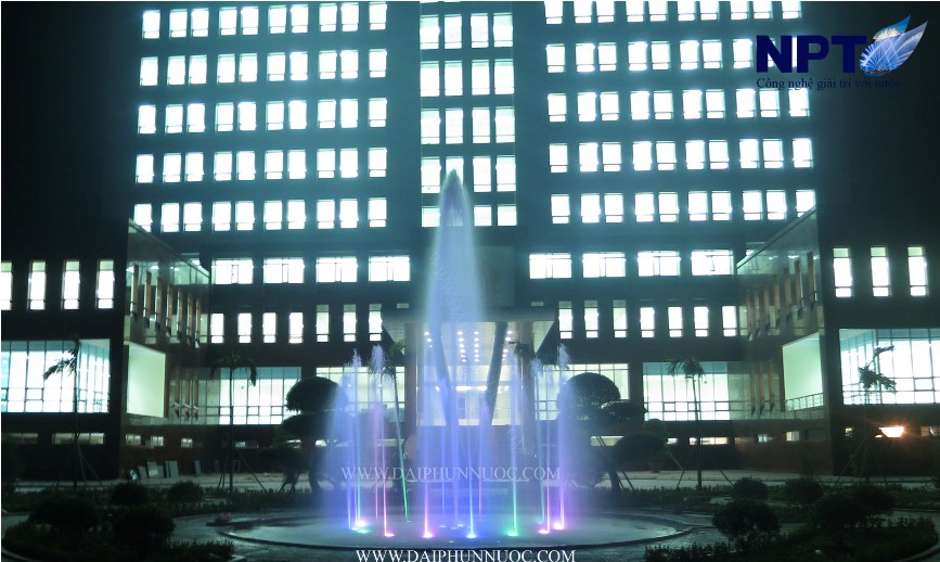 Đài phun nước lập trình Công an tỉnh Hưng Yên - ban đêm