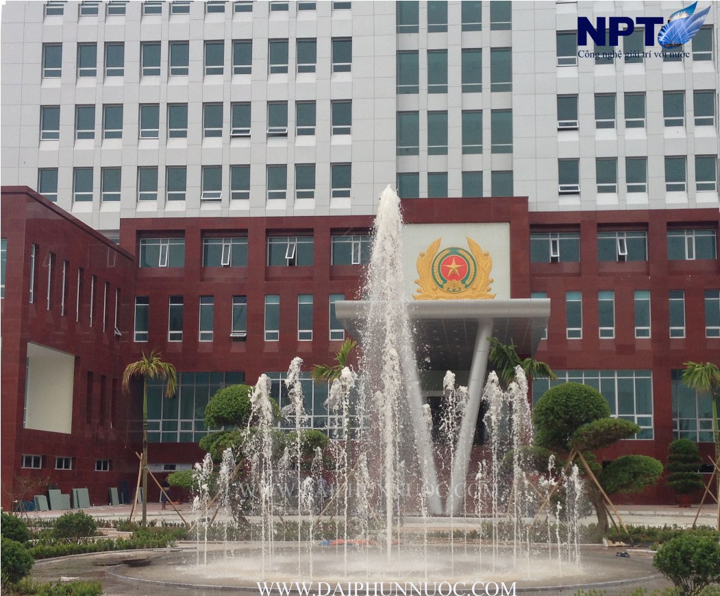 Cảnh đài phun nước Công an tỉnh Hưng Yên ban ngày