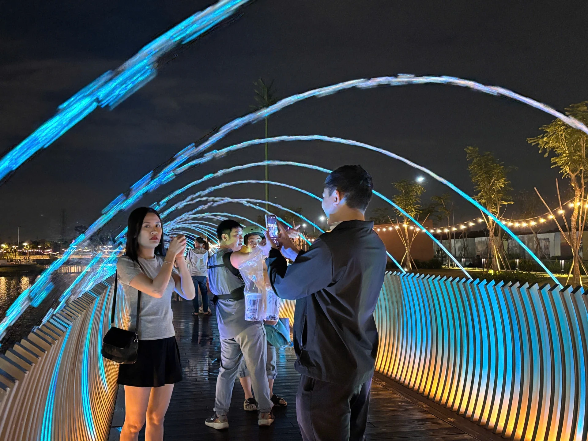 Phát triển kinh tế đêm tại khu vực Crescent Mall Phú Mỹ Hưng