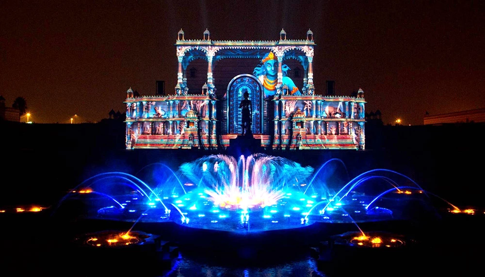 Hiệu ứng truyền thông từ nhạc nước laser show