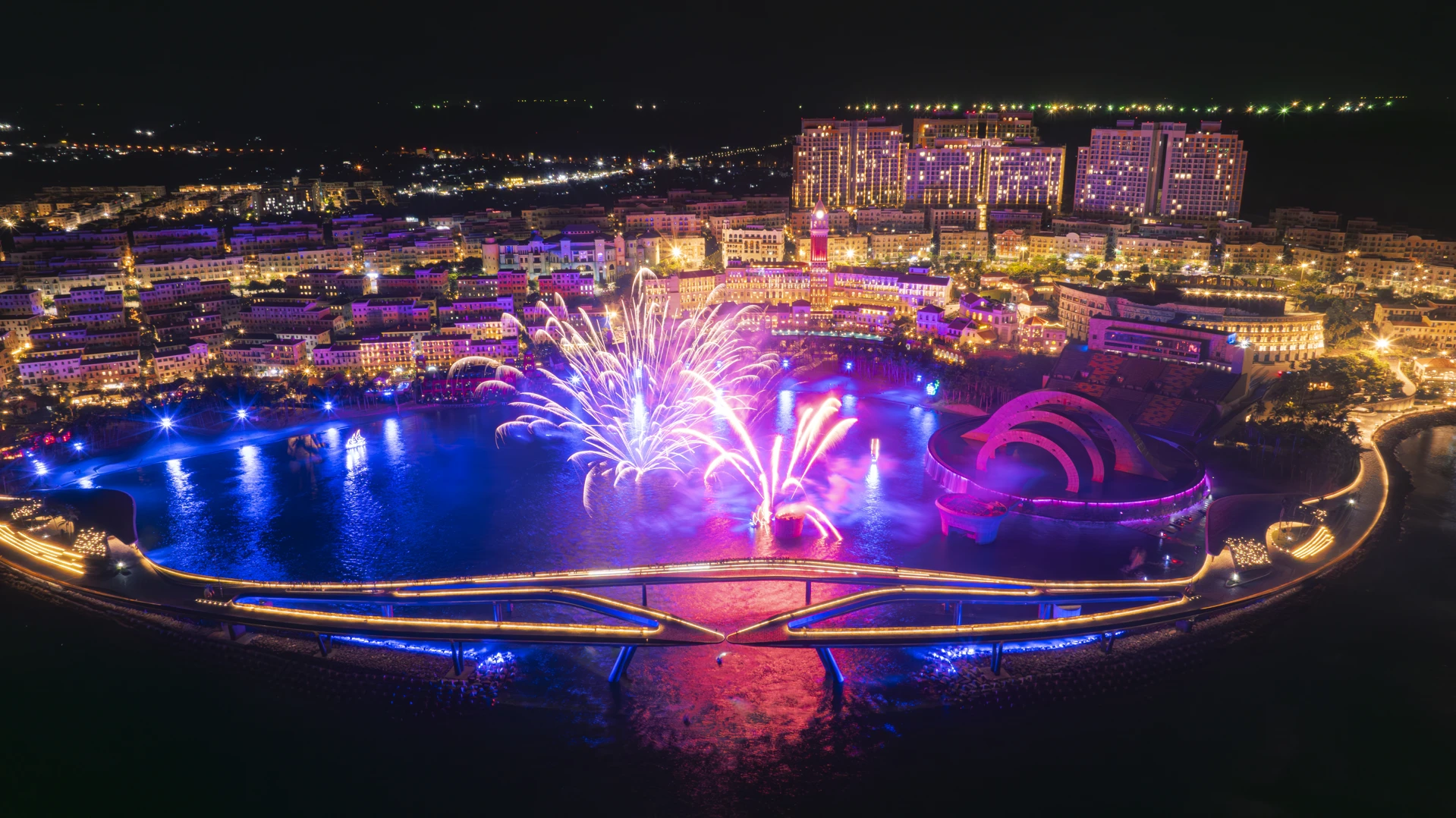 Nhạc Nước Trên Biển Và Vịnh: Giải Mã Thách Thức Chống Ăn Mòn & Khắc Phục Thời Tiết Cực Đoan