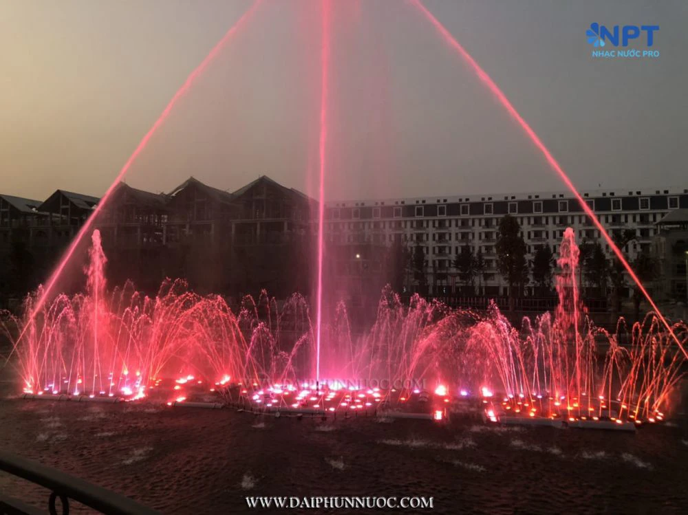 Nhạc nước khu đô thị Victory Từ Sơn Bắc Ninh nhìn từ bờ hồ
