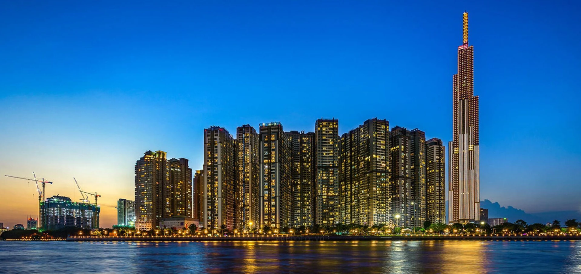 Landmark 81 tỏa sáng cùng hệ thống nhạc nước nghệ thuật