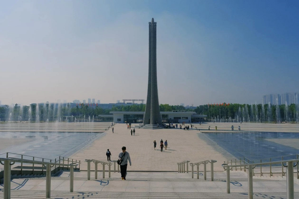 Dry Fountain làm mát quảng trường và tác động vi khí hậu của nước