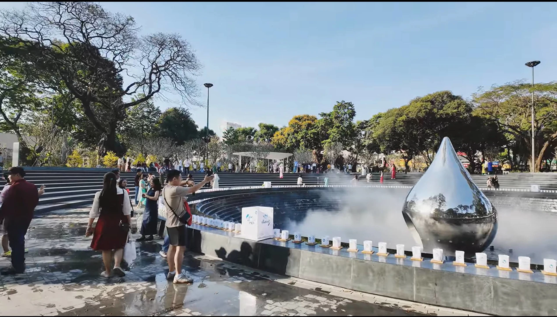 Hệ thống 360 nến nước nghệ thuật tại Đài tưởng niệm Covid-19 do NPT thi công