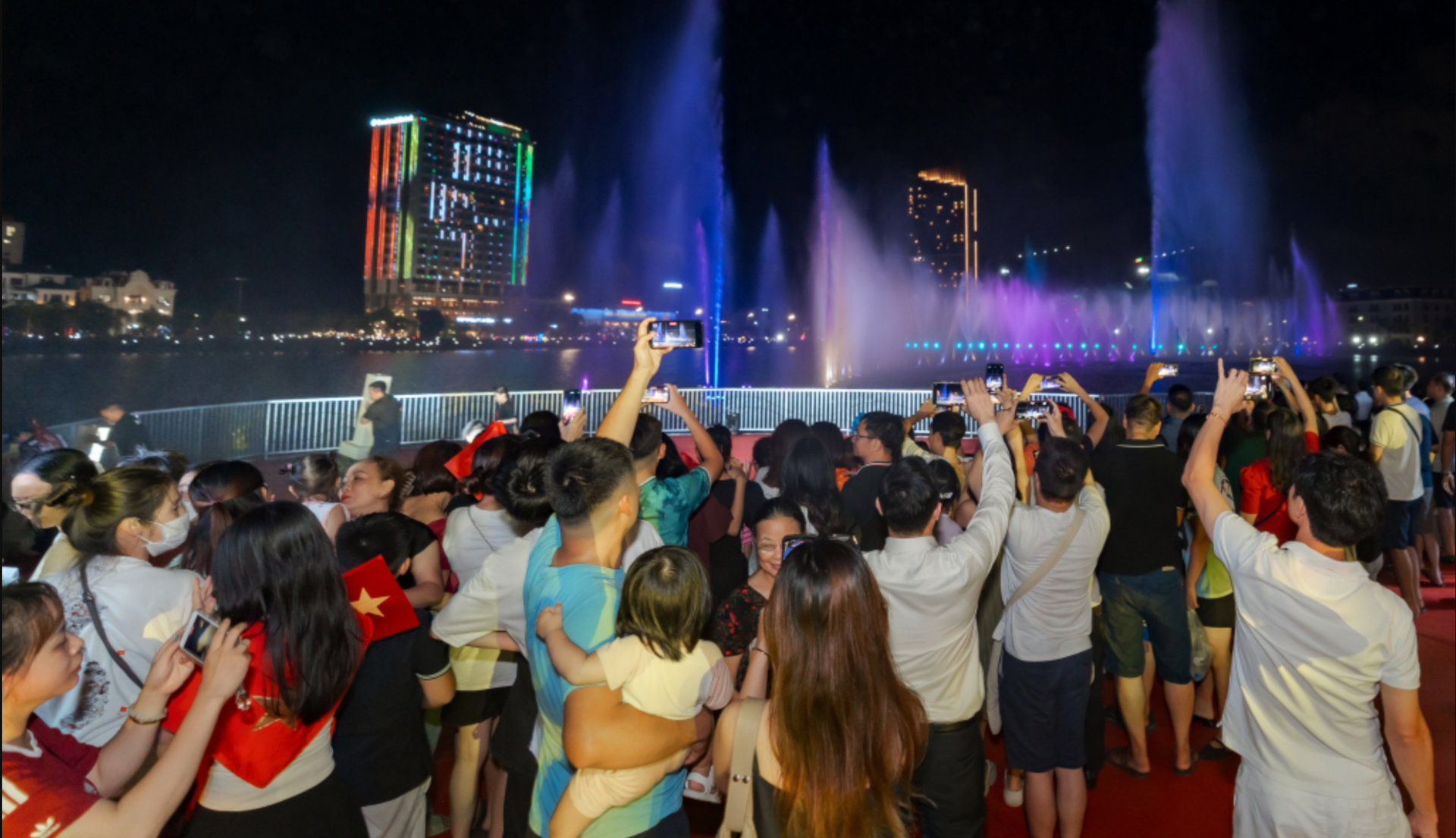 Review nhạc nước HaLo Bay Show Hạ Long: Có xứng đáng là 