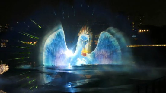 Màn chiếu nước Hologram 3D linh vật phong thủy trên mặt hồ